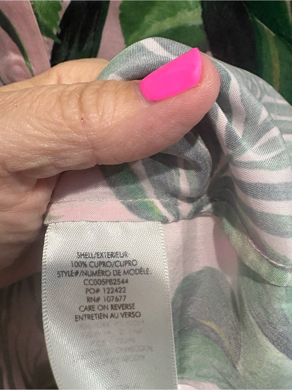 Alice + Olivia Jem Palm Print Flutter Shirtdress - Picture 8 of 11